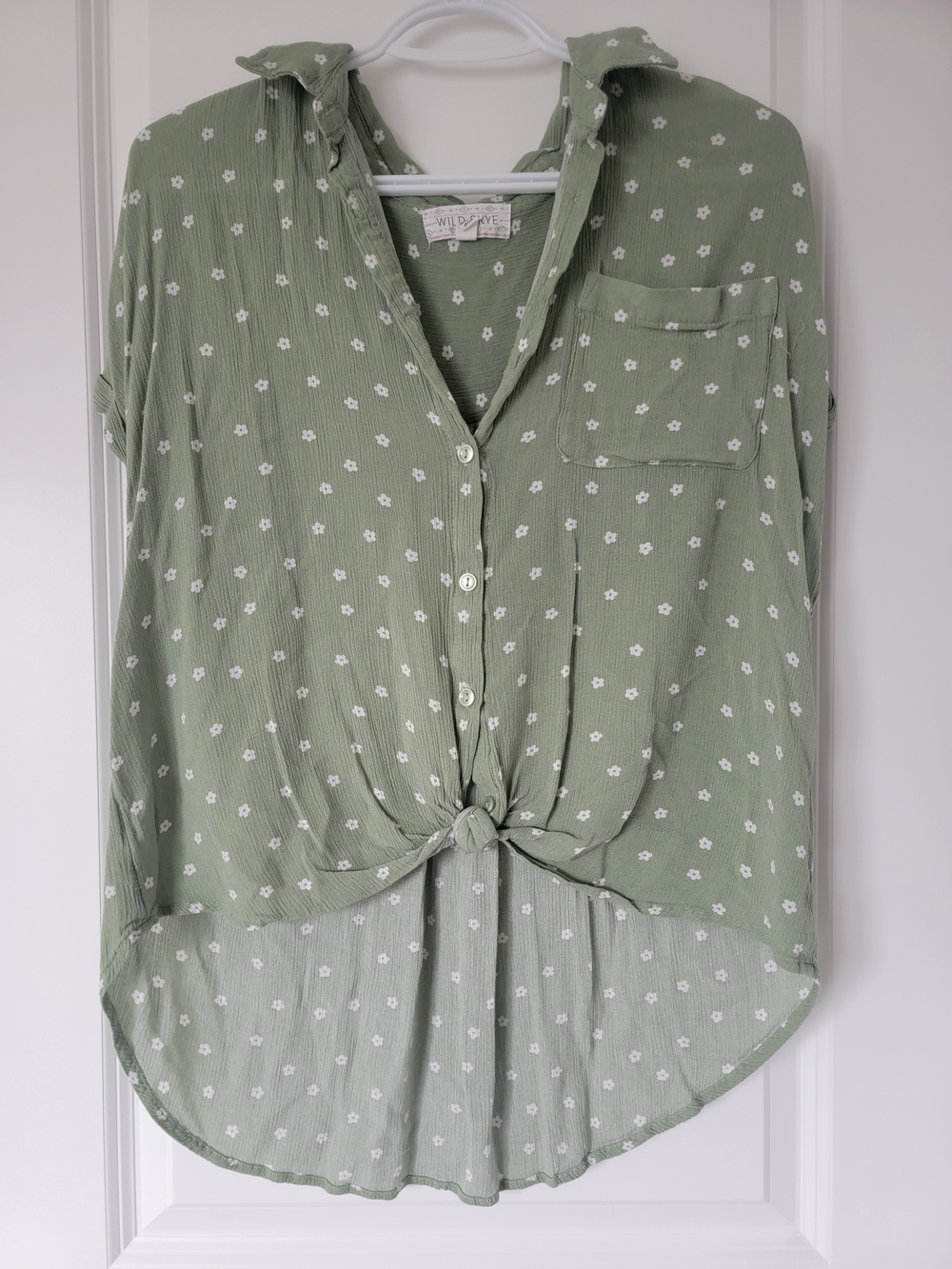 Light Green Floral Tie-Front Button Down Shirt - Women